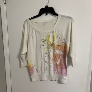 SO Medium White 3/4 sleeve shirt